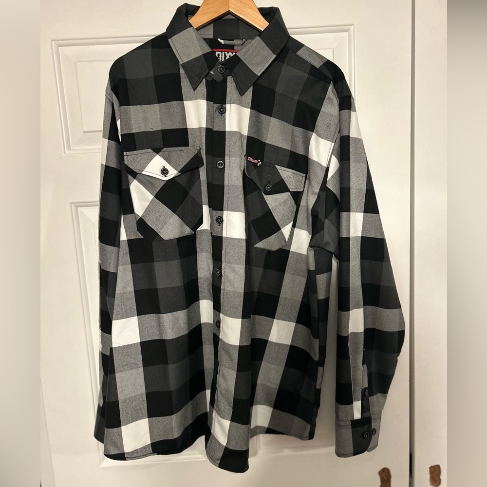 Dixxon the finish line. Worn once. Men’s 2xl